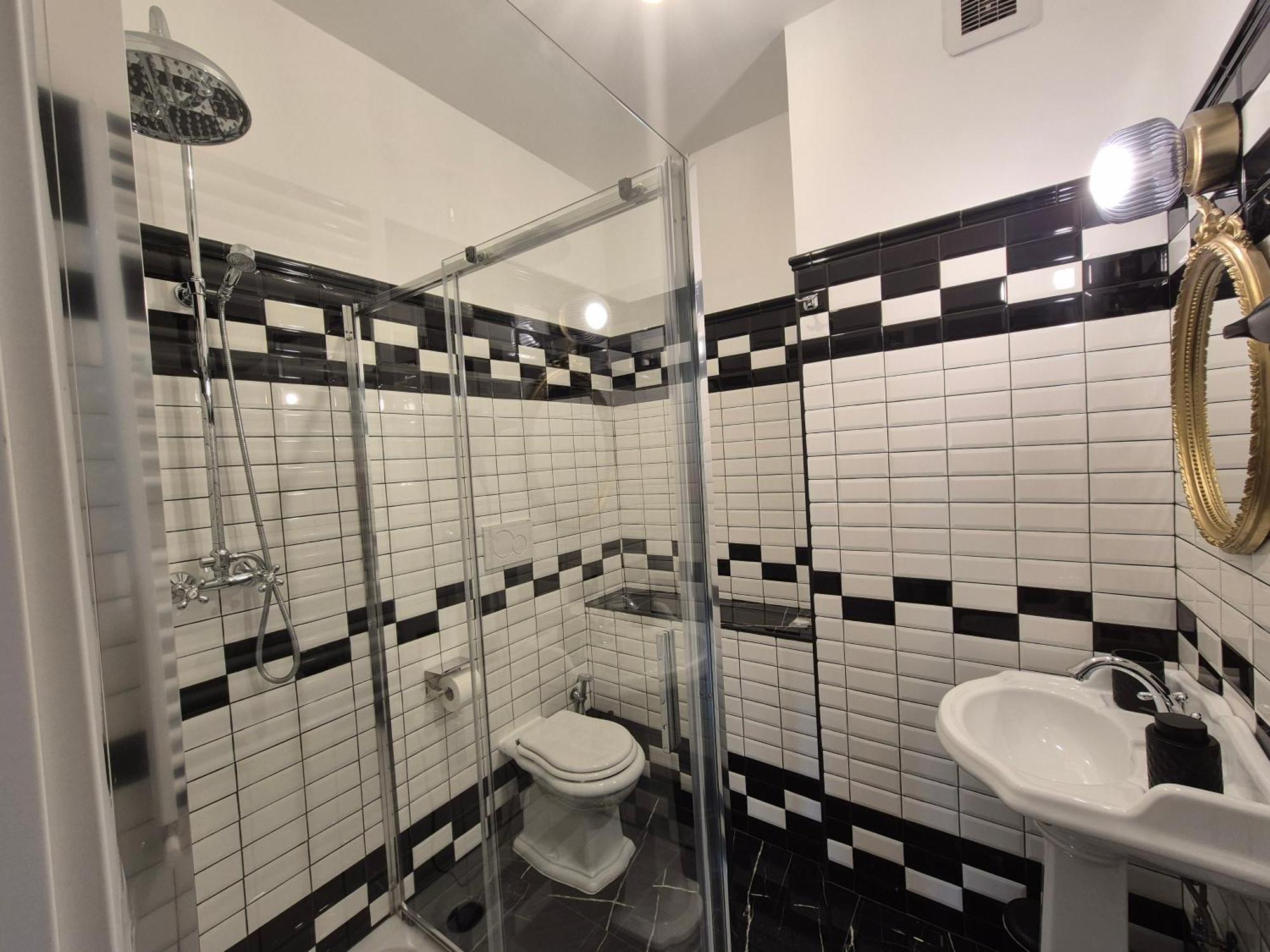 Hebe Eternity Rooms Рим Екстериор снимка